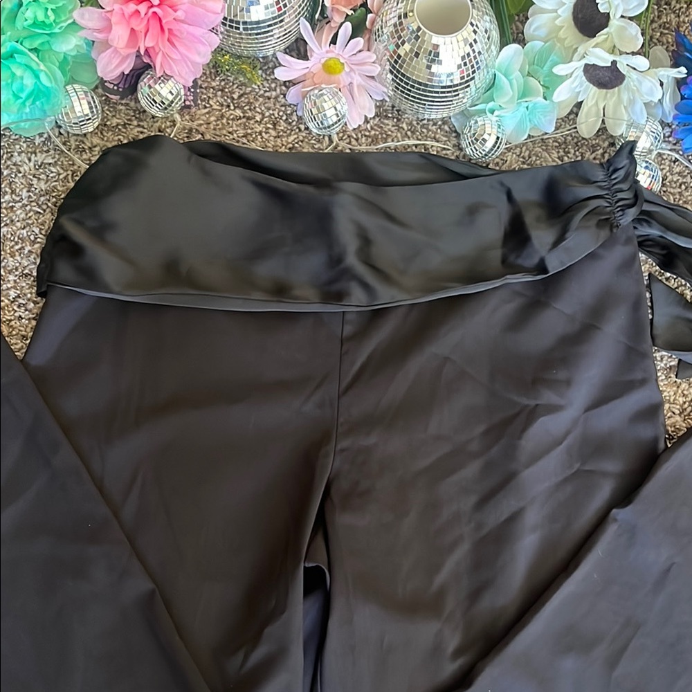 Wide Leg Trousers - Picture 3 of 10